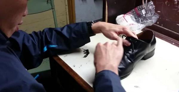 原来冰箱的胶条用这个清 30秒就变得超净白
