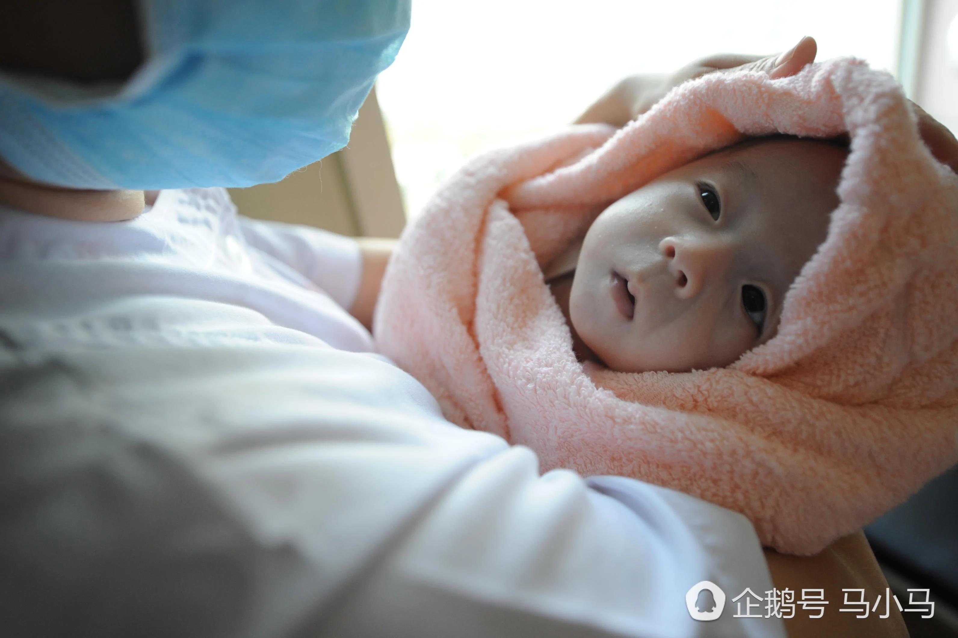 山西这孩子生来没肛门 竟然现在已经三岁了