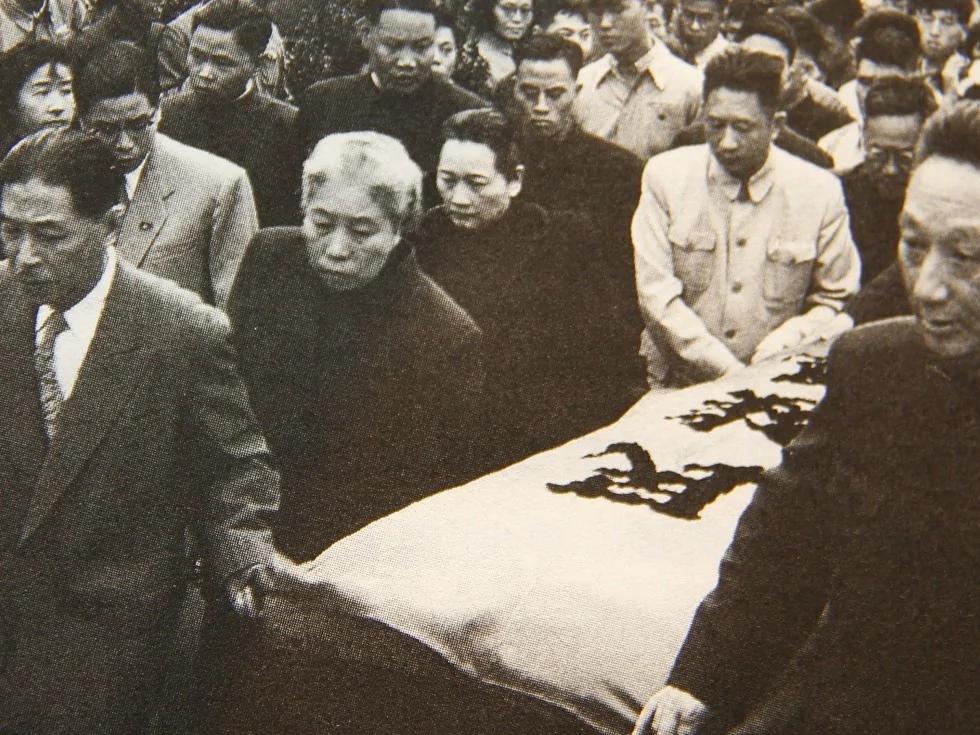 柯庆施只不过是毛泽东忠实拥护者之一