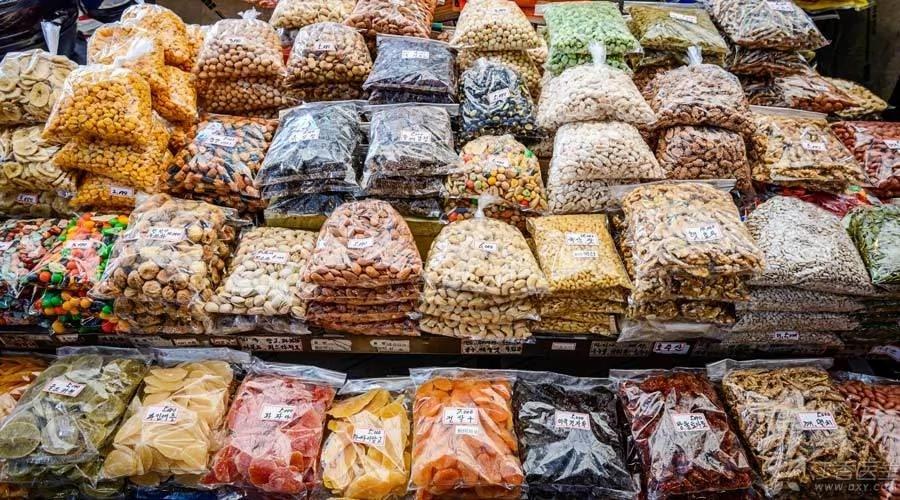 塑料瓶可以装热水吗?关于塑料制品的 7 个问题