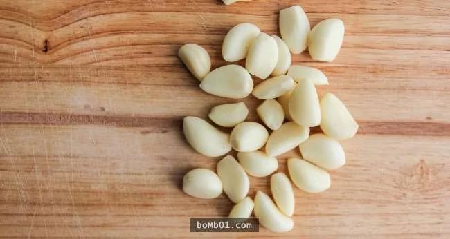 11种常吃就可以让你“看起来年轻10岁”的食物