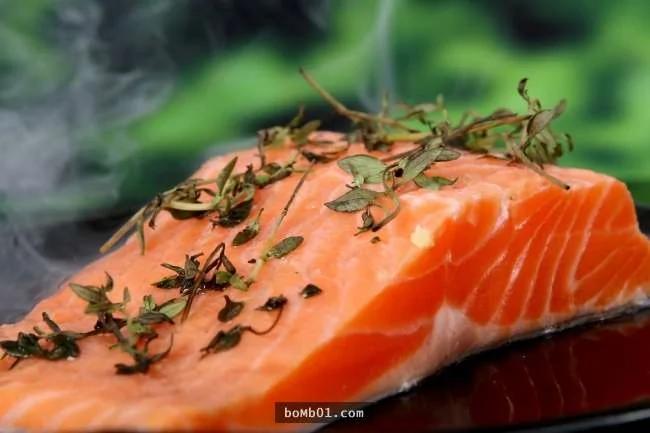 11种常吃就可以让你“看起来年轻10岁”的食物