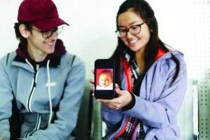 華裔女孩回國尋親 20年前被扔長江大橋下
