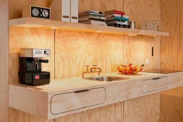 1天盖好!住50年!24层厚纸板盖成的纸盒屋