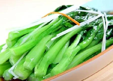 五种隔夜菜 千万别再吃了!