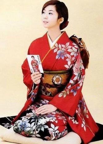 日本怪行为解密 女人为什么喜欢跪