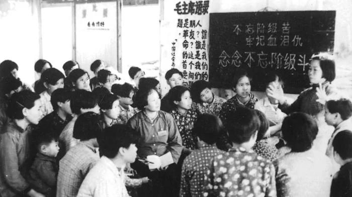 胡平:清查“五一六”之谜