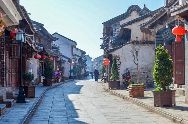 距离大理1小时 一座600年历史的安静古城
