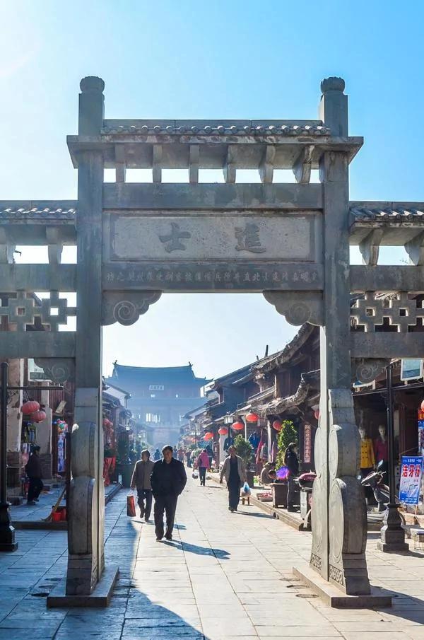 距离大理1小时 一座600年历史的安静古城