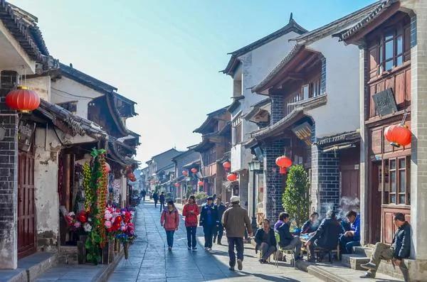 距离大理1小时 一座600年历史的安静古城