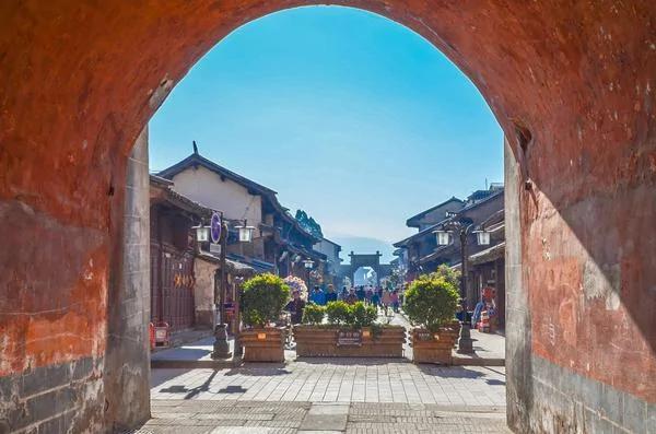 距离大理1小时 一座600年历史的安静古城