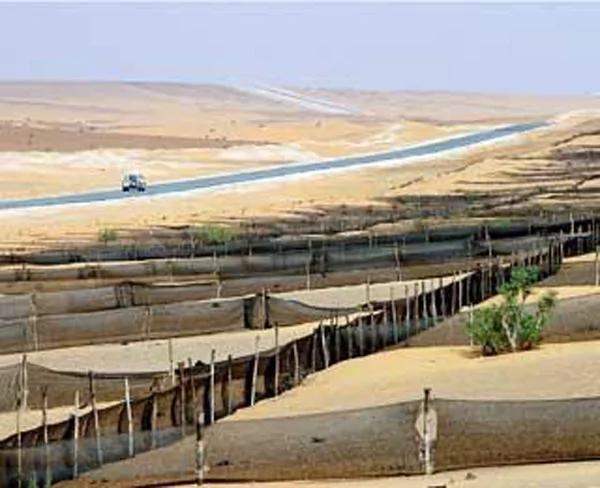 世界十大最危险公路 其中的“死亡之路” 最窄的地方只有10英尺
