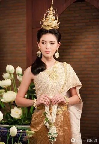 这些泰国美女穿泰式服饰颜值秒杀韩国女星＊ 阿波罗新闻网