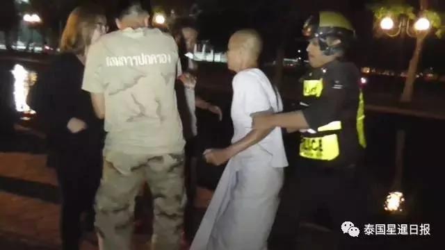 尼姑用擒拿术打倒警察抢枪:我要和你单挑
