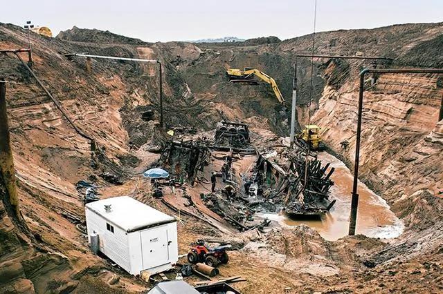 美国考古学家发现一处农场地下有异常 开挖后 埋的是一百多年前的沉船…船中有…