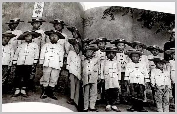 难得一见老照片:一百年前的中国到底什么样子?