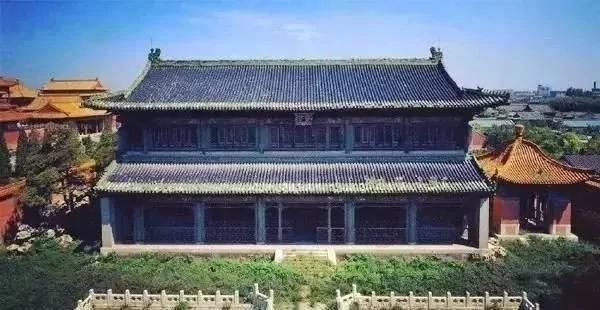 故宫三大殿周围为何没有一棵树?
