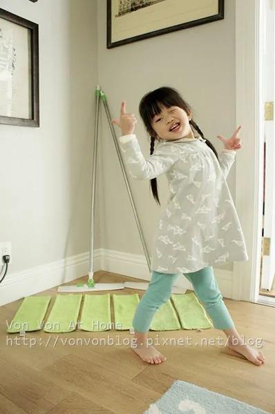 超省力拖地妙招:洗一次拖把就完成