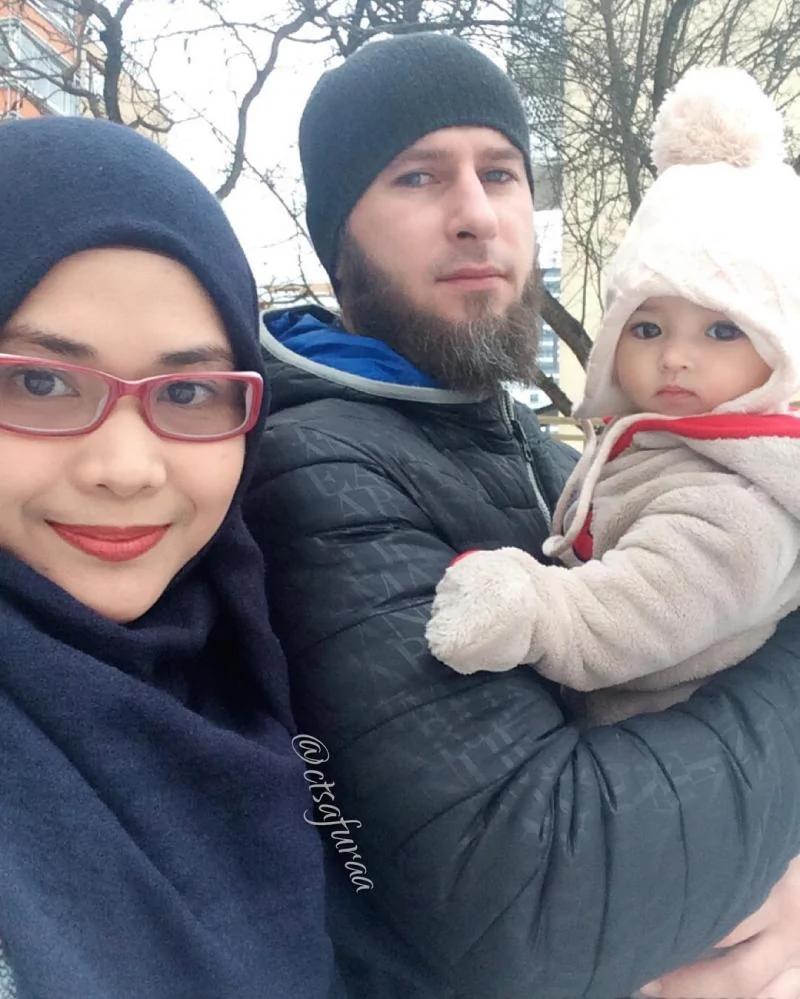 瑞典女婴“逆天立体睫毛+水汪汪大眼睛”成世上最美宝宝 !