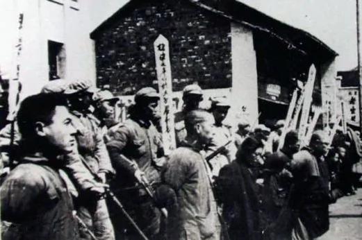 丁抒:如果诸葛亮在世 照样逃不脱1950年中共土改一劫