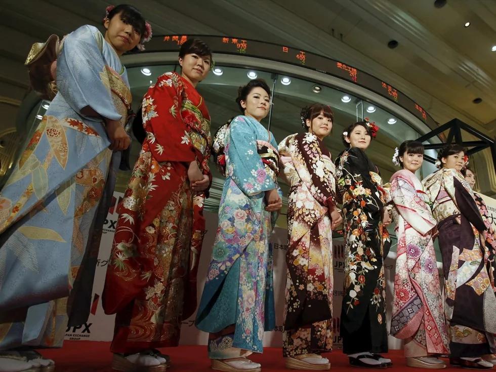 热帖:日本女人和服后“小枕头”的秘密