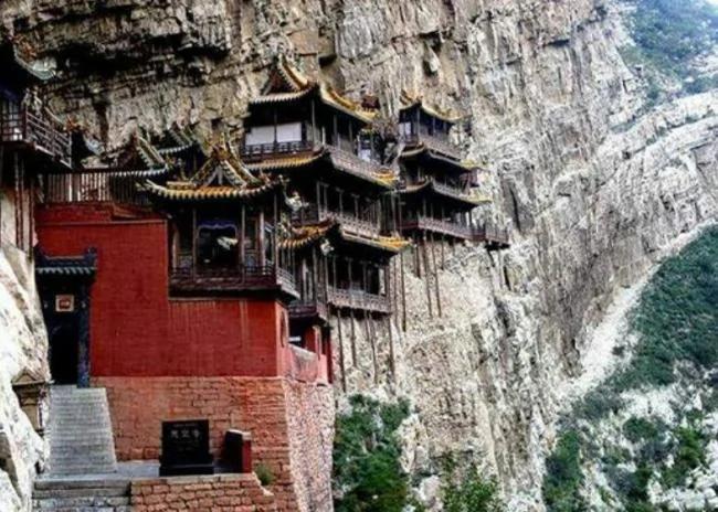 世界最不稳定建筑 在空中悬挂1400年