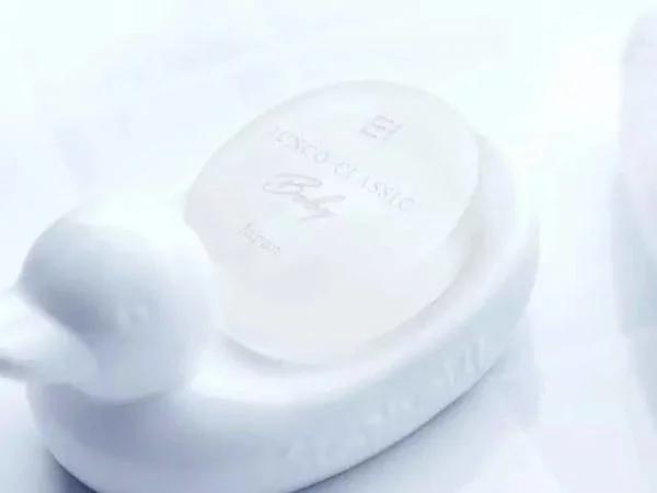 有一块日本手工皂 搓出来的不是泡沫 是奶油