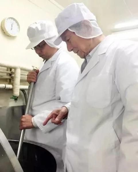 有一块日本手工皂 搓出来的不是泡沫 是奶油
