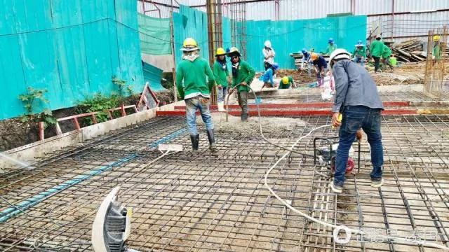 华裔富爸爸花10亿买地建豪宅 迎娶儿媳