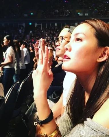 华裔富爸爸花10亿买地建豪宅 迎娶儿媳
