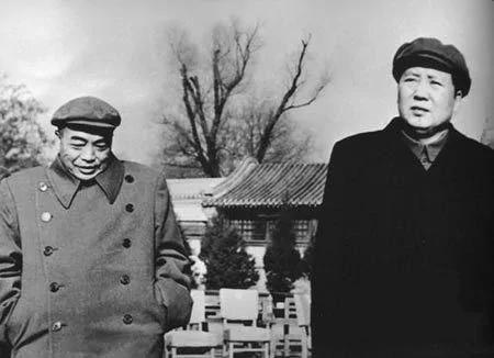 中共党史专家:亲历“因人废史”的两个典型例子