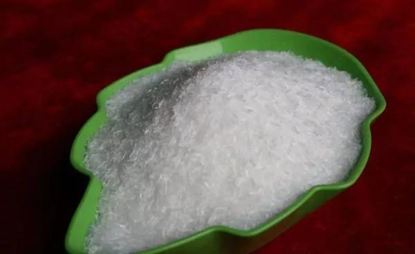 还在吃这些有害食品?扼杀孩子智力发育不眨眼!