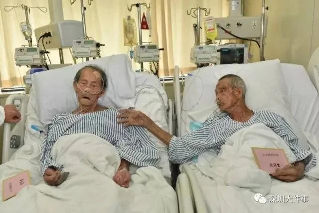 老战友阔别20年在病房相遇 看哭所有医生
