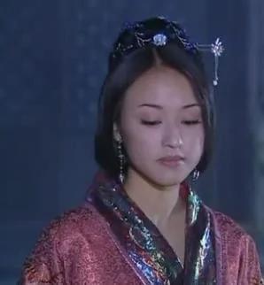 她史上最年轻皇后 6岁被皇帝睡 15岁成太皇太后…