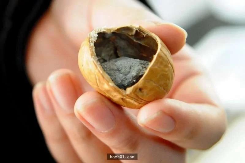 中国的“黑心产品”已经狂到连食物也可以是假的 国际媒体看完都傻眼