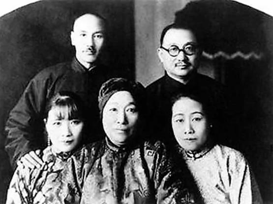 宋美龄评二姐:一生每逢大事必糊涂