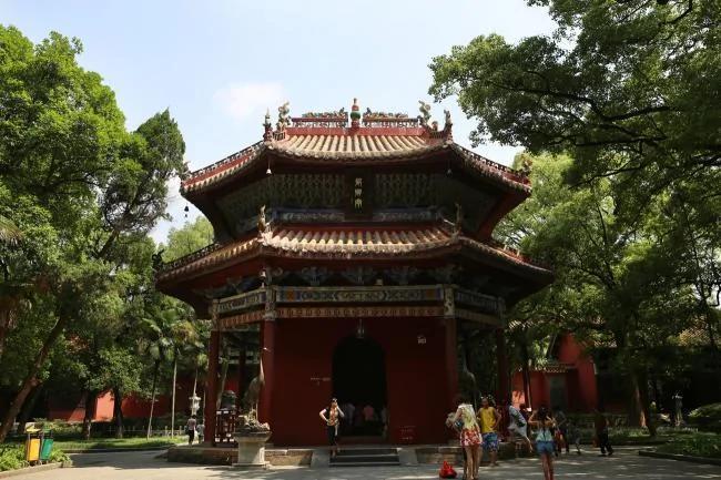 中国有一座庙宇 号称“南国故宫”