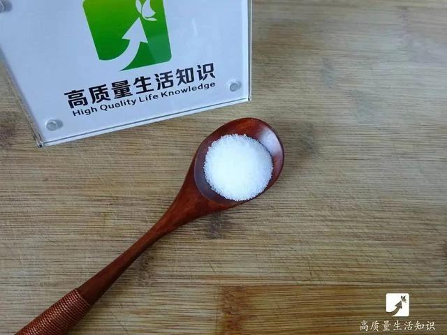 “砧板”不要再用水洗了 只会越洗越脏 教你五招清洗法