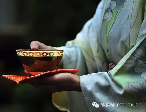 被忽视的礼数:也许繁琐 不过依然有价值