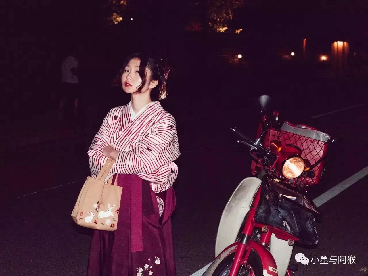 拍照应该怎么穿才能成为照片中的焦点?