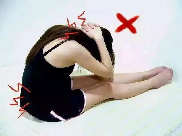 仰卧起坐导致瘫痪?国外叫停为何国内还用来体测