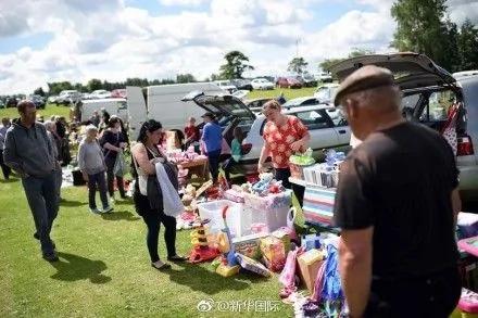 此人在地摊上买的钻石竟是真的 值313万