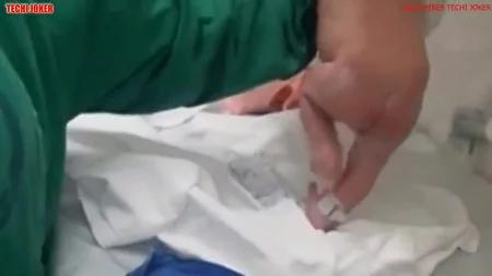 巴西女婴刚出生即会走路 视频走红网络