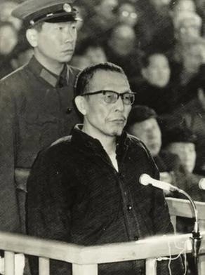 张春桥幽灵