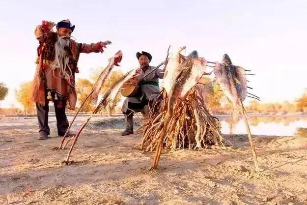 一个只有20多户人家的神秘村寨 却霸占中国四大顶美景级