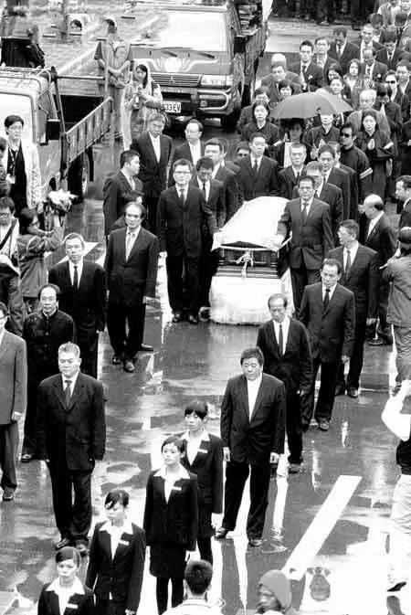解密:台湾三大黑帮靠什么赚钱养数万人