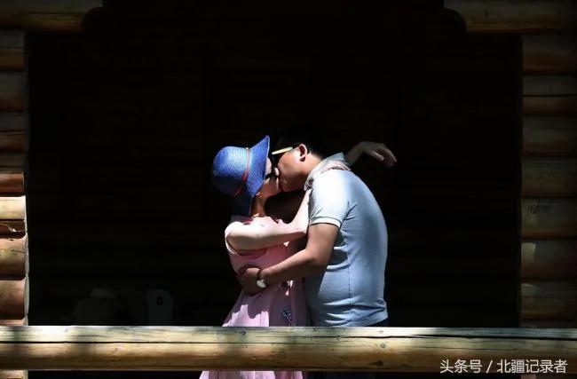 中国小伙娶洋媳妇产女 福利多到难以想象