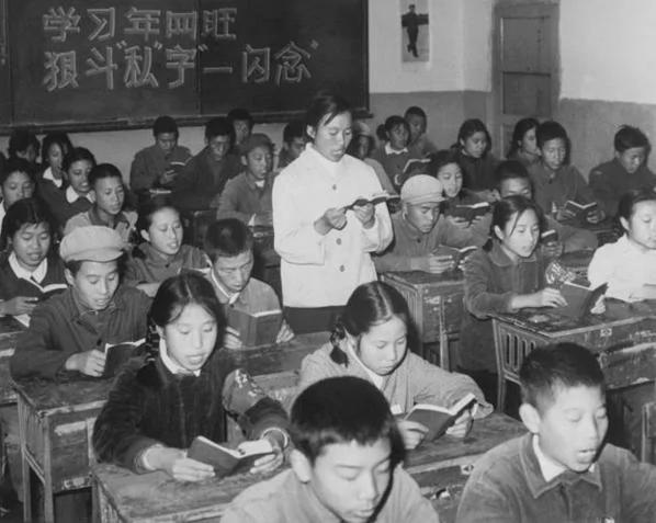 【微揭秘】七七年恢复高考时的试卷 真是绝了 老照片