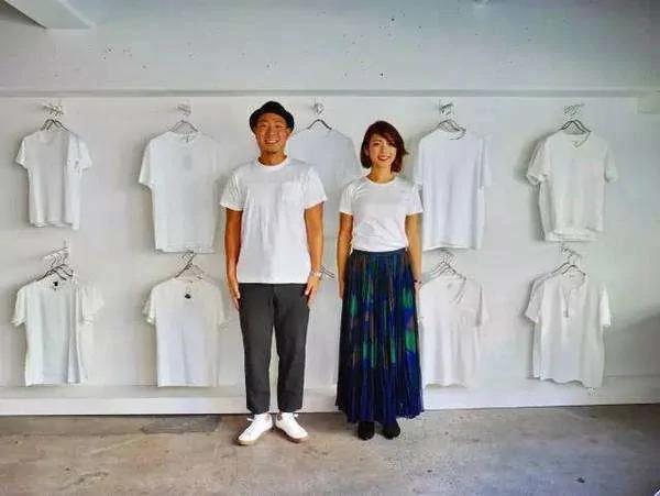 日本小夫妻开了一间小店只卖白T恤 半年就火遍全球!