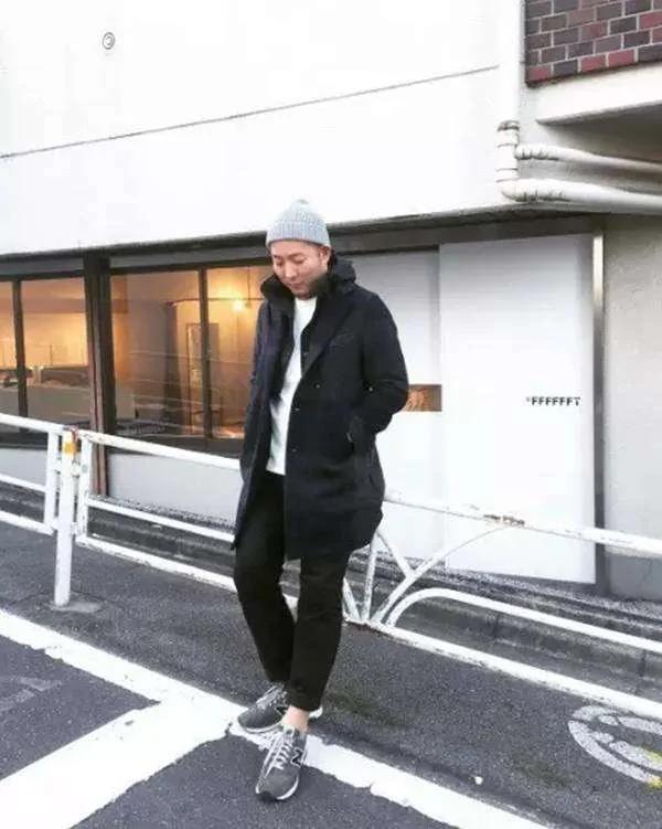 日本小夫妻开了一间小店只卖白T恤 半年就火遍全球!